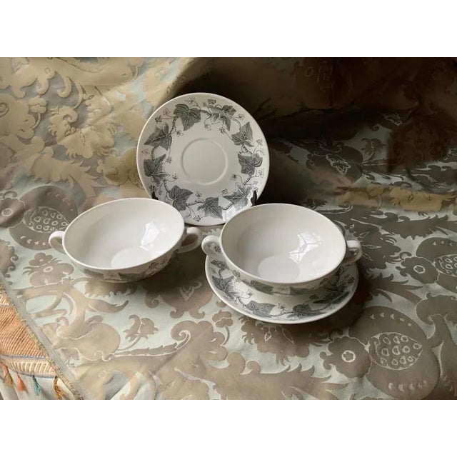Cream Napoleon Ivy Wedgwood "Melon Bowls" With Underliners - Imperial Legacy For Sale - Image 8 of 9