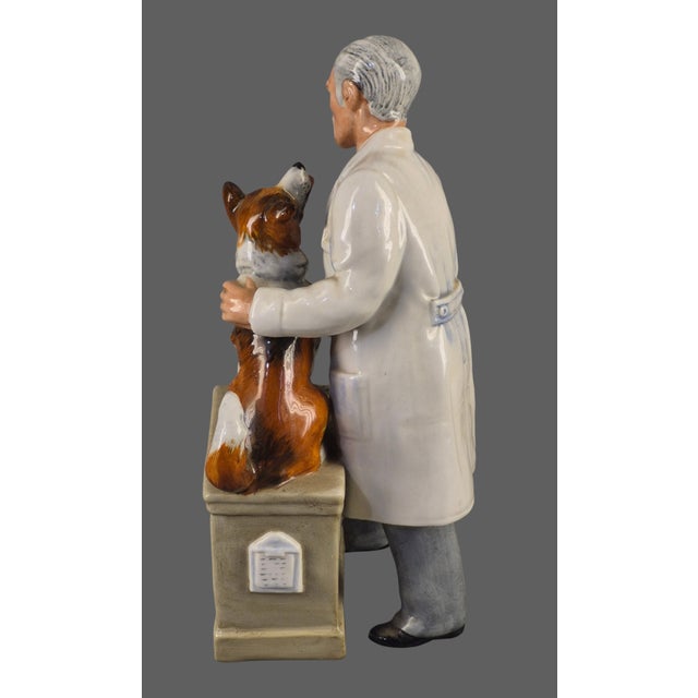 Figurative Royal Doulton Figurine "Thanks Doc" Doctor Vet For Sale - Image 3 of 9