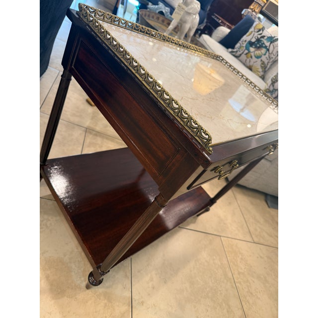 Mahogany End Table With Marble Top and Brass Gallery Rail For Sale In Los Angeles - Image 6 of 15