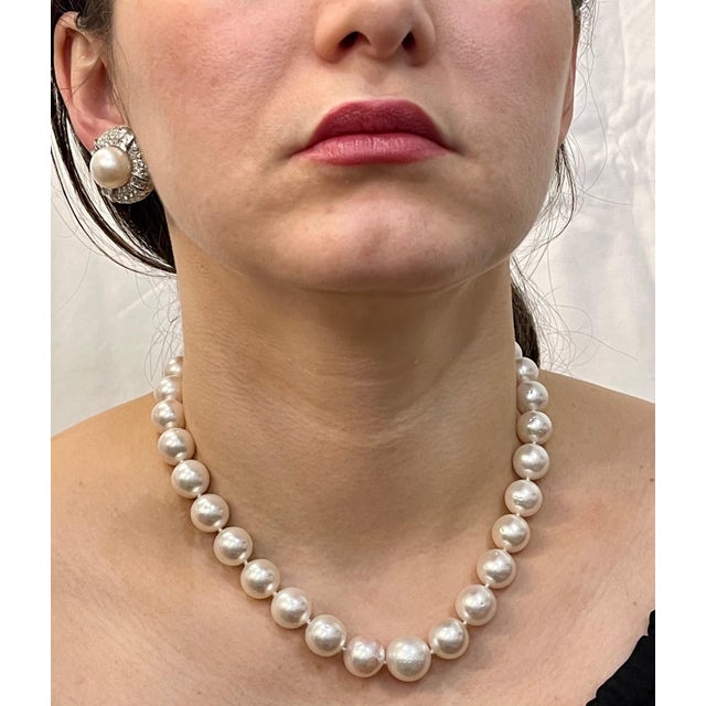 White South Sea Pearls Long Strand Necklace 14 Karat Gold Clasp For Sale - Image 14 of 18