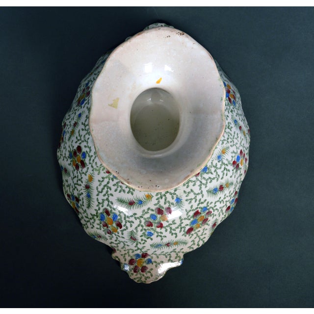 Mid 19th Century Old Hall Earthenware ‘Shell’ Pattern Tazza or Comport, Polychrome Circa 1861–1886 For Sale - Image 5 of 10