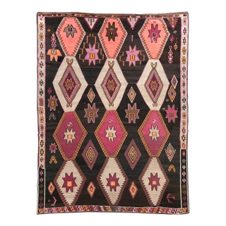 Galerie Shabab Collection Mid-20th Century Handmade Turkish Tribal Flatweave Kilim Room Size Carpet For Sale