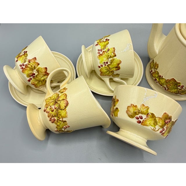 Art Deco Grapevine Breakfast & Serving Service from Carlton Ware, England, 1930s, Set of 17 For Sale - Image 6 of 18