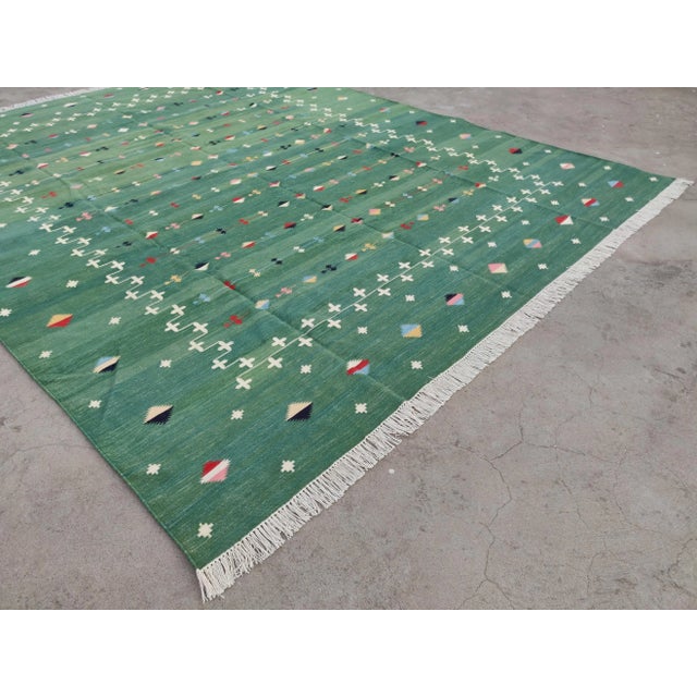 Mid-Century Modern Handmade Cotton Vegetable Dyed Green Shooting Star Rug - 10'x14' For Sale - Image 3 of 11