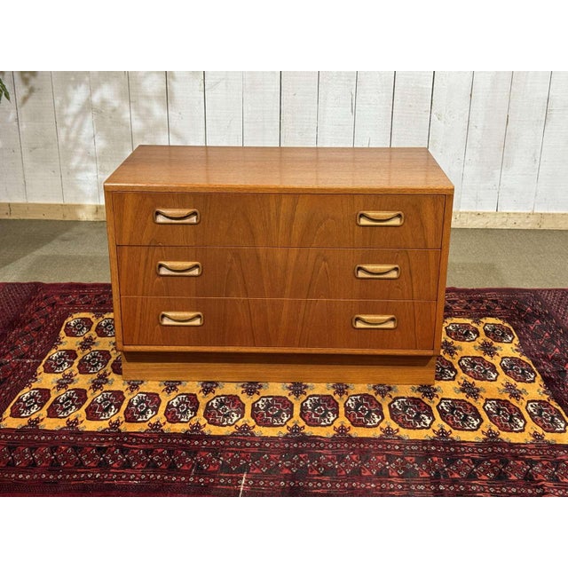 English Chest of Drawers in Teak by G Plan, 1970s For Sale - Image 13 of 13