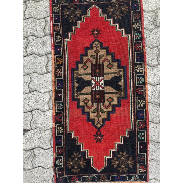 1960s 1960s Vintage Turkish Anatolian Rug For Sale - Image 5 of 6