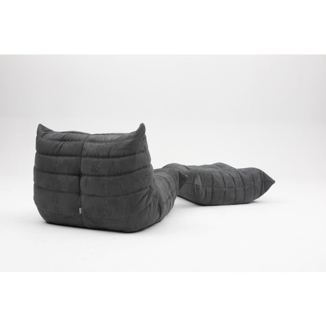 Togo Lounge Chair and Pouf in Black Fabric by Michel Ducaroy for Ligne Roset, 1973, Set of 2 For Sale - Image 3 of 18