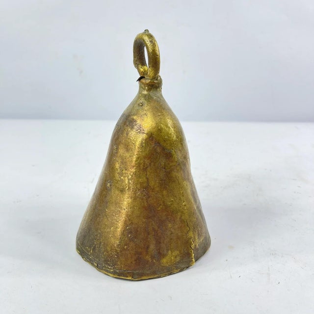 African Early 20th Century Benue Brass Bell Nigeria For Sale - Image 3 of 7