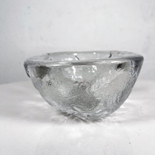 1960s Modern Heavy Art Glass Bowl Thick Rim Textured Ice Block For Sale - Image 9 of 11