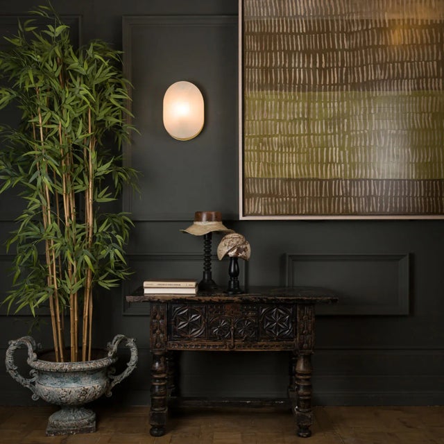 Mosman Brass Curve Wall Sconce from Pure White Lines For Sale - Image 6 of 7