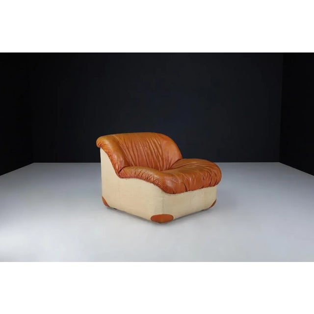 Mid-Century Modern Lounge Chairs in Patinated Cognac Leather attributed to Guido Faleschini, 1960 For Sale - Image 3 of 13