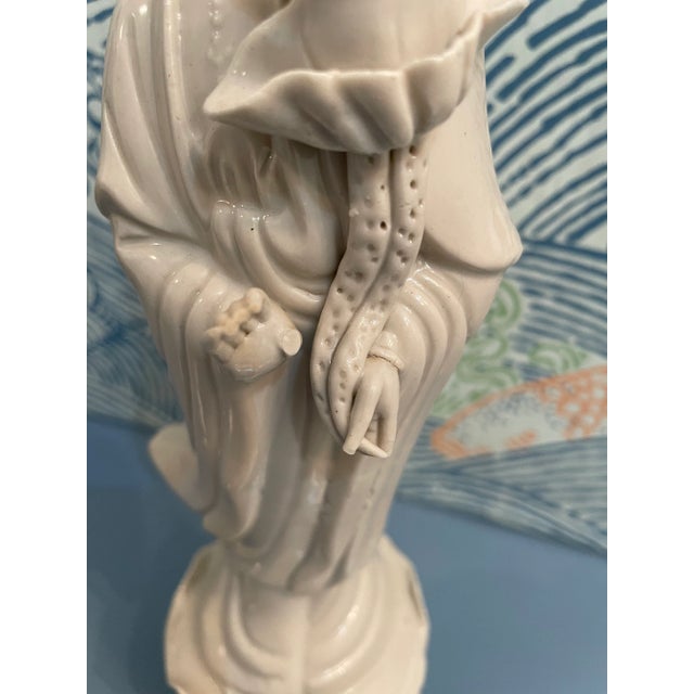 Ceramic Vintage W. M. Hong Kong Chinese Blanc De Chine Kuan Yin Figurine For Sale - Image 7 of 9