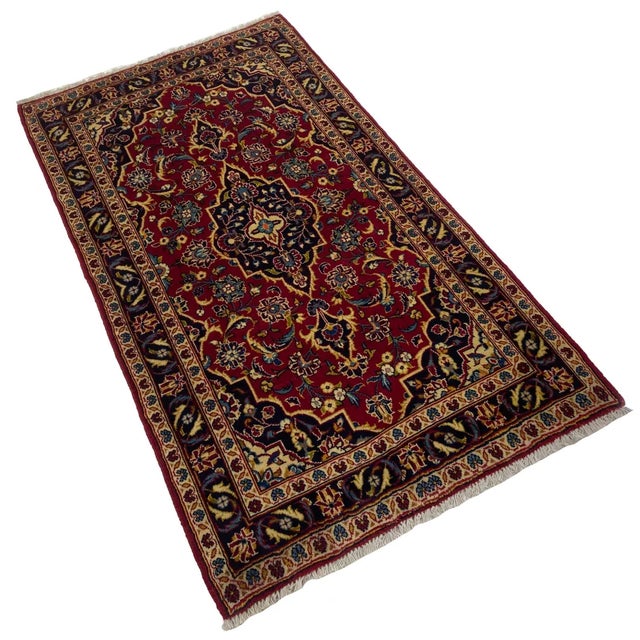 Middle Eastern Rug in Wool For Sale - Image 3 of 6