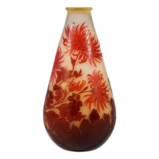 Large Art Nouveau Dahlias Cameo Vase by Emile Gallé, Nancy, France, 1910s For Sale