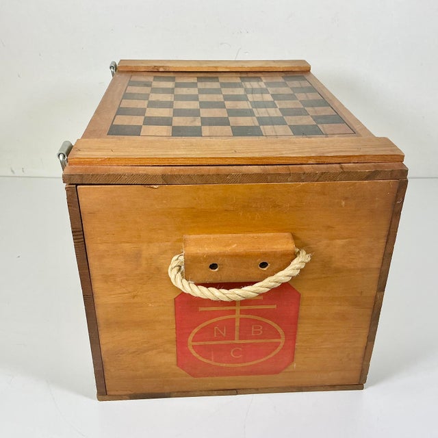 Chestnut 1990s Vintage Boho Chic Americana Rustic Commemorative Biscuit Pine Box Game Board For Sale - Image 8 of 18