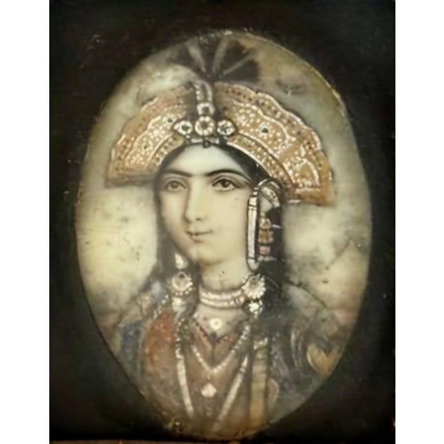 Indian Mughal Lady Portrait Miniature on Ivory - Delhi School, 19th Century For Sale - Image 3 of 6