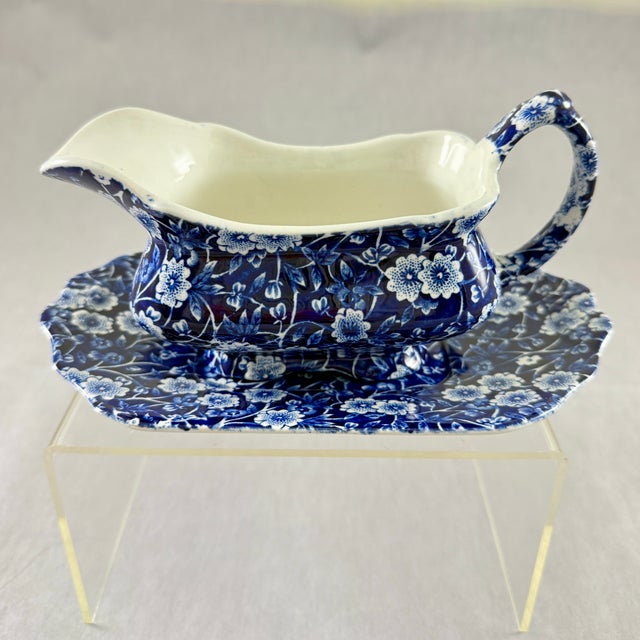 English 1940s Crownford China Blue Calico Gravy Boat & Underplate For Sale - Image 3 of 12