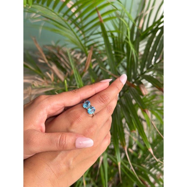 Mid-Century Modern 5.57 Carats Blue Topaz Twin Ring in Sterling Silver - Size 7 For Sale - Image 6 of 13