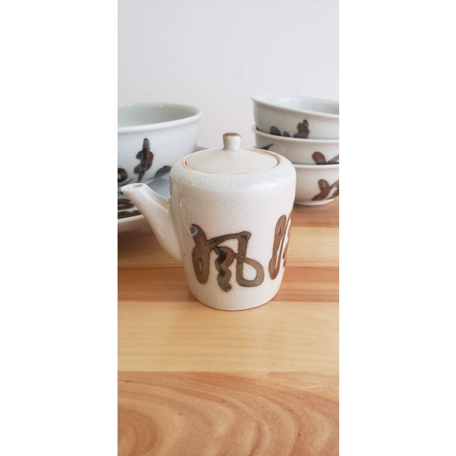 Late 20th Century Japanese Bowls and Serving Pieces - Set of 11 For Sale - Image 5 of 9