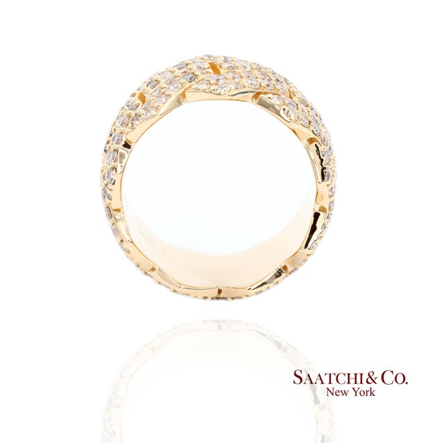 Early 21st Century 18k (750) Yellow Gold 4.50 Ct Natural Diamond Ring Band, Size 8 For Sale - Image 5 of 8