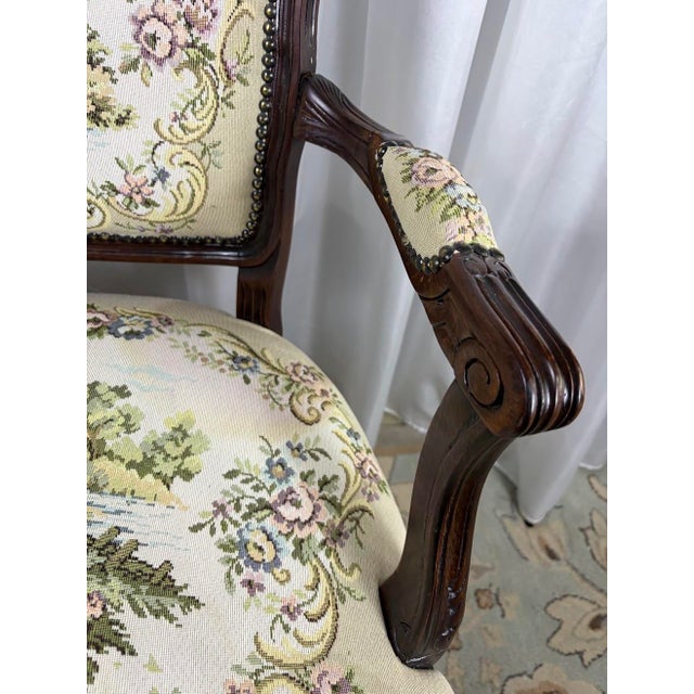 Vintage French Louis XV Style Upholstered Romantic Settee / Loveseat Settee For Sale - Image 10 of 18