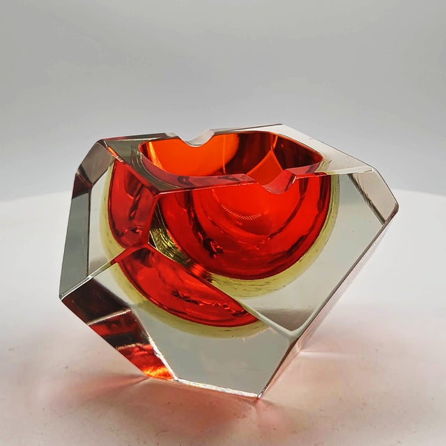 1960s Ashtray or Catch-All in Murano Glass attributed to Flavio Poli for Seguso, 1960s For Sale - Image 5 of 8