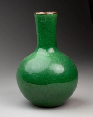Shangping vase in green monochrome porcelain - Kangxi (1662-1722) CHINA