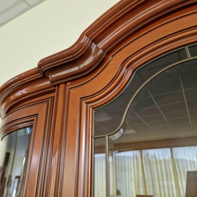 Wood Italian Two-Level Showcase in Wood For Sale - Image 7 of 11