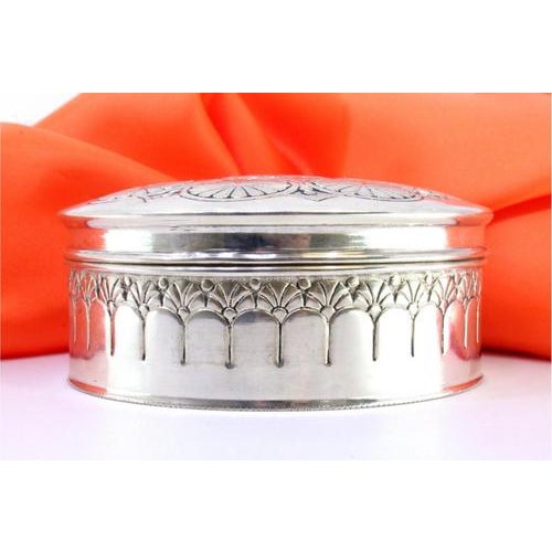 Silver Box with Concentric Circles, in Very Good conditions. Designed 1890 to 1919 This piece has an attribution mark, I...
