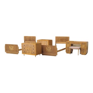 Mid Century Modern Bedroom Suite - 7 Pieces For Sale