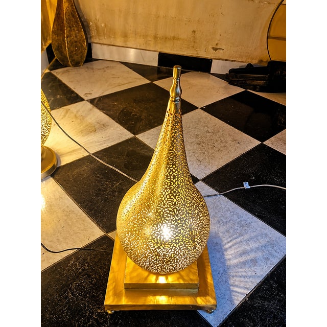 Handmade Moroccan Brass Floor Lantern – Marrakech Standing Lamp – Moroccan Filigree Light – Boho Home Decor – Artisan Lighting 19,68 Inch For Sale - Image 4 of 5