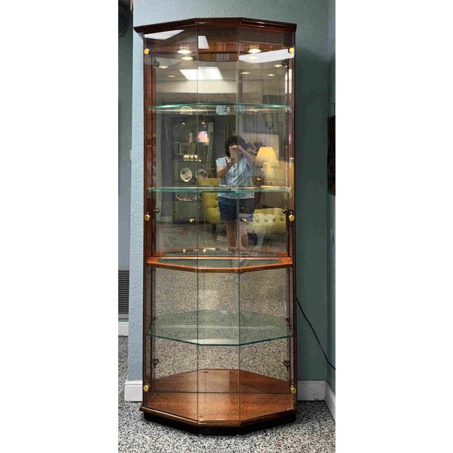 Henredon Lacquered Mahogany Bunching Curio Display Cabinets, a Pair For Sale - Image 12 of 18