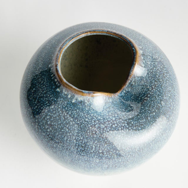 Contemporary Veronica Vase Small For Sale - Image 3 of 5