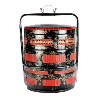 Early 20th Century Vintage Three-Tiered Traditional Chinese Wedding Basket For Sale