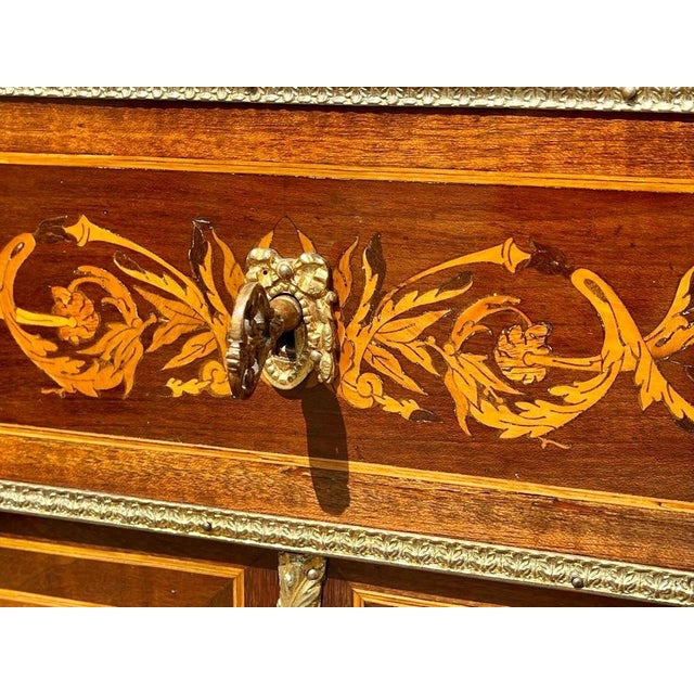 Napoleon III Showcase in Marquetry & Bronze For Sale - Image 11 of 13
