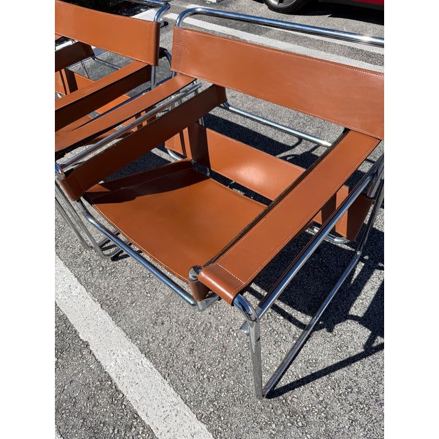 Mid-Century Modern Iconic Knoll Wassily Leather Lounge Chairs by Marcel Breuer a Pair For Sale - Image 3 of 12