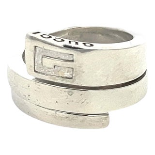 1990s Gucci Estate Ring Size 5 Sterling Silver 13.5 mm For Sale
