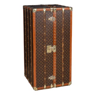 20th Century Wardrobe Trunk in Monogram Canvas from Louis Vuitton, France, 1930s For Sale