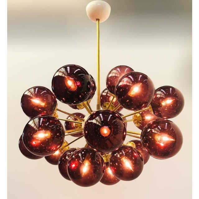 Italian 21st Century Ovale Natural Brass Amethyst Bubbles Murano Sputnik Chandelier by Fabio LTD For Sale - Image 3 of 6