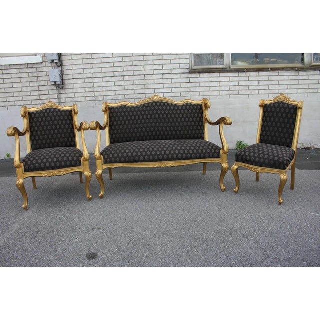 Exquisite Antique 19th C. French Louis XV Gilded Living Room, Parlor Set Absolutely gorgeous French Louis XV style living...