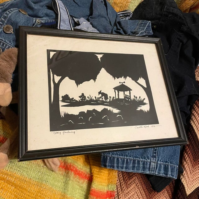 1990s Woman Gardening Silhouette in Black Frame For Sale - Image 4 of 7