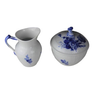Vintage MCM Royal Copenhagen Blue Flowers Curved Large Sugar Bowl & Creamer Set For Sale