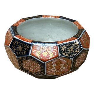 7" Oriental Multi-Color Graphic Porcelain Octagonal Bowl Display Art For Sale