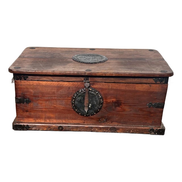 Antique Mexican Spanish Colonial Wooden Bau’l Chest For Sale