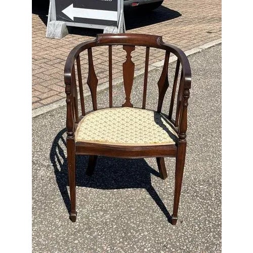 Antique Mahogany Armchair , Superb Quality. Sizes :- 80 cms tall, 52 cms wide, seat height;- 44 cms Strong and sturdy, is...
