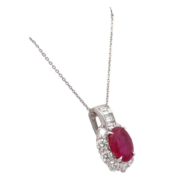2.00 Carat Burmese Ruby Diamond Platinum Pendant, Gia Certified For Sale - Image 4 of 8