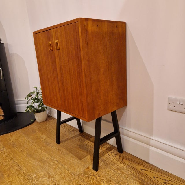 1970s Mid-Century Scandinavian Teak Cabinet on Legs, 1970s For Sale - Image 5 of 9
