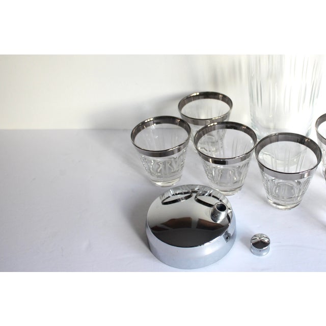 Mid-Century Modern 1960s Cocktail Shaker Mid-Century Modern Etched Glass With 5 Silver Rimmed and Etched Glasses Martini Set- 6 Pieces For Sale - Image 3 of 10