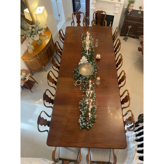 Large Victorian 16/20 Seater Figured Mahogany Dining Table, 1850s For Sale - Image 3 of 18