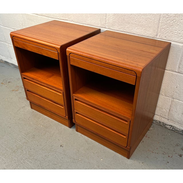 Torring Mobelfabrik Vintage Danish Modern Teak Nightstands by Nils Jonsson for Torring Mobelfabrik, A Pair For Sale - Image 4 of 15
